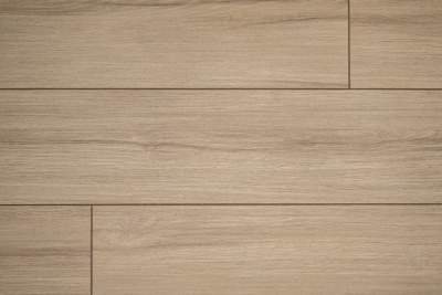 Замковый ламинат 100% натуральный, состоит из осины и березы 50/50, толщина 8 мм., водостойкий (72 часа защиты от воды), 34 класс износостойкости/AC6, ударопрочный. Структура D глубокие поры